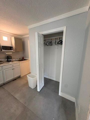 300 SW 8th Avenue, Florida City, FL 33034