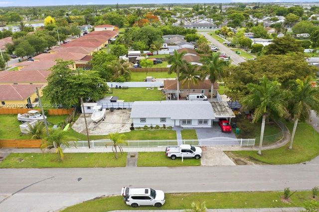300 SW 8th Avenue, Florida City, FL 33034