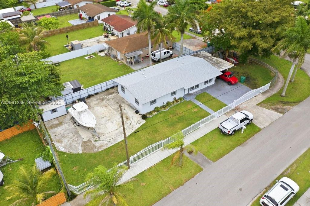 300 SW 8th Avenue, Florida City, FL 33034
