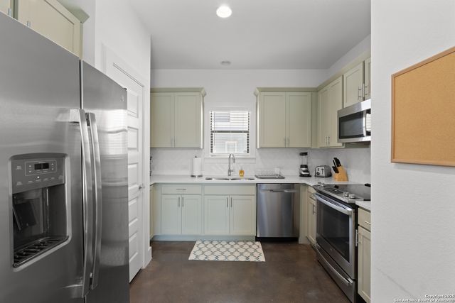 210 Utah St Unit 701, San Antonio, TX 78210