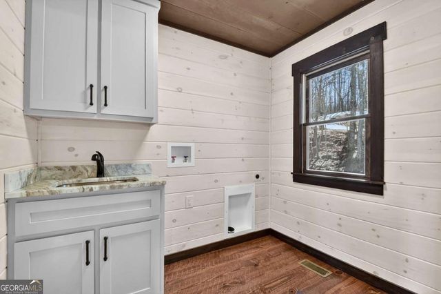 187 Mahoosec Trail, Mineral Bluff, GA 30559