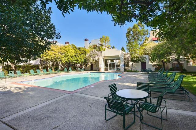 104 E Court Lane, Foster City, CA 94404