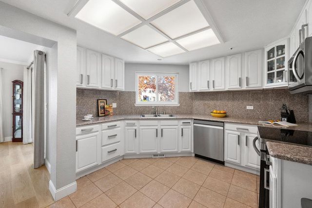 104 E Court Lane, Foster City, CA 94404