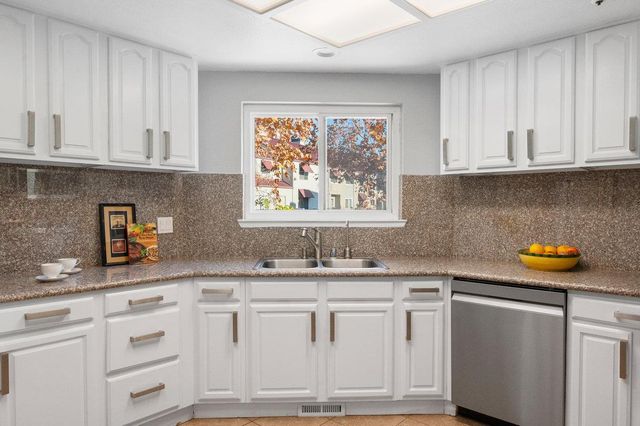 104 E Court Lane, Foster City, CA 94404