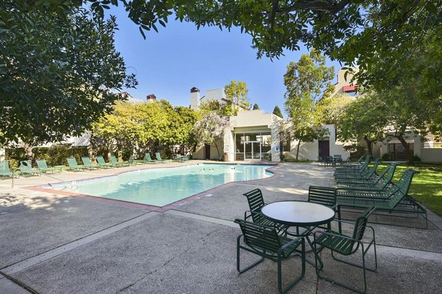 104 E Court Lane, Foster City, CA 94404