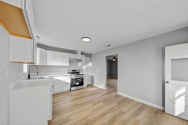 220 Coyote Trail, Rhome, TX 76078