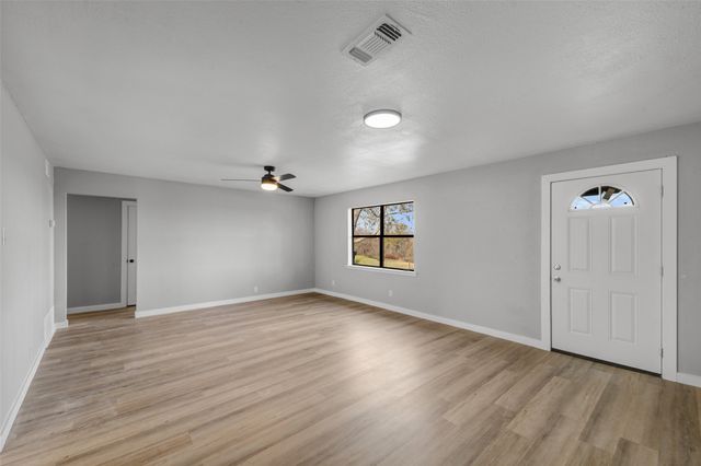 220 Coyote Trail, Rhome, TX 76078