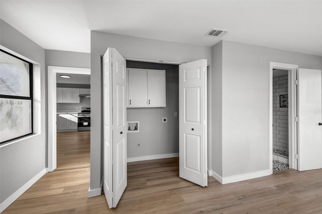 220 Coyote Trail, Rhome, TX 76078