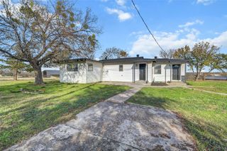 220 Coyote Trail, Rhome, TX 76078