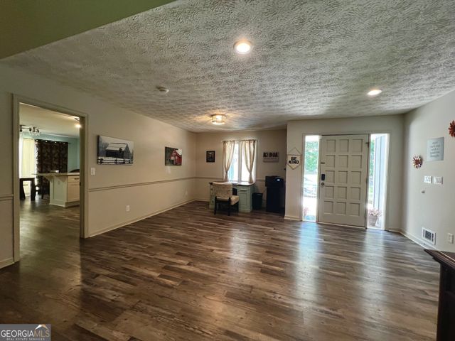 5611 High Harbor Court, Gainesville, GA 30504