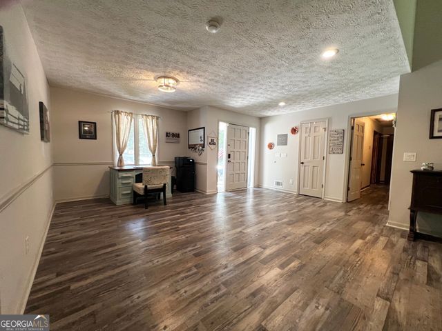 5611 High Harbor Court, Gainesville, GA 30504