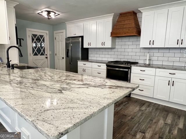 5611 High Harbor Court, Gainesville, GA 30504