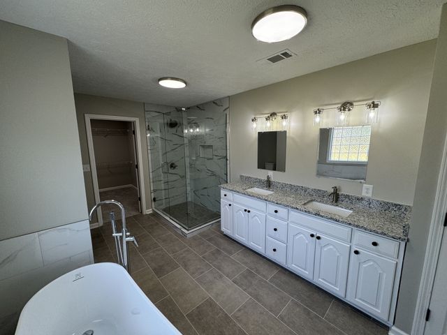 1805 Pointe Ct, Lebanon, TN 37087