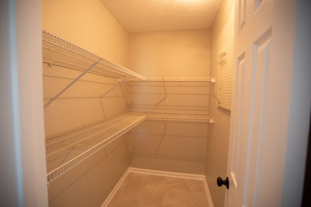 1805 Pointe Ct, Lebanon, TN 37087