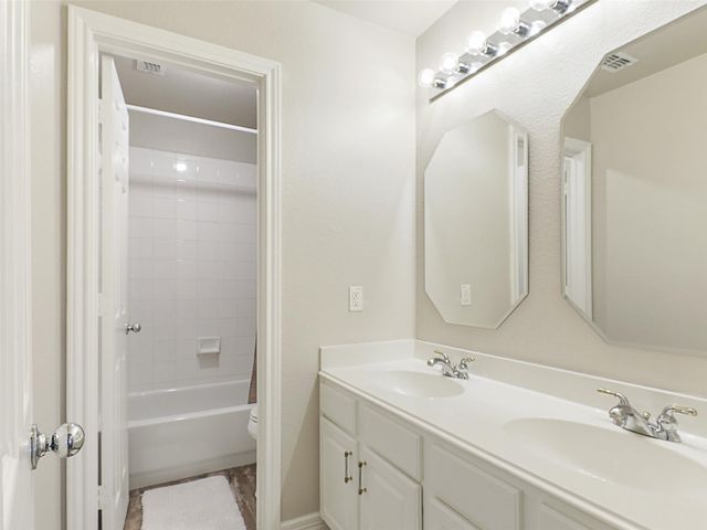 2428 Windgate Lane, Frisco, TX 75033