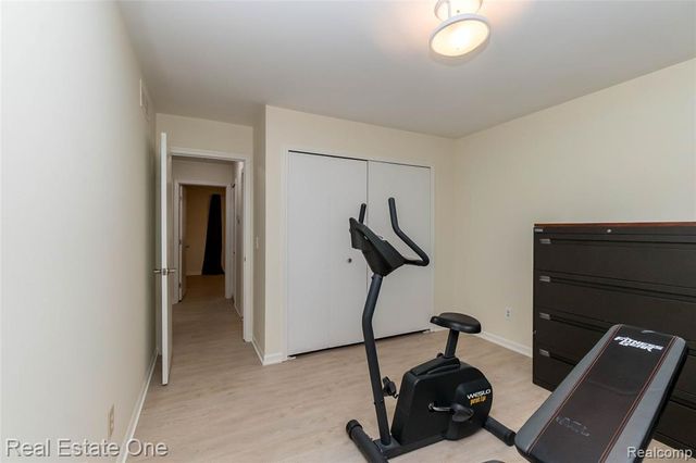 3190 Kenicott Drive, Commerce Twp, MI 48390