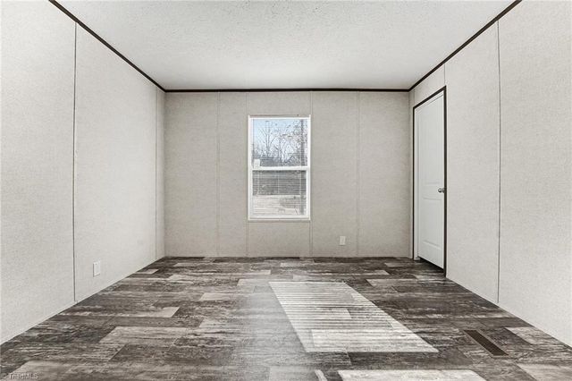 172 Lester Drive, Lexington, NC 27292