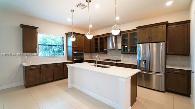 8725 Parkland Bay Drive, Parkland, FL 33076