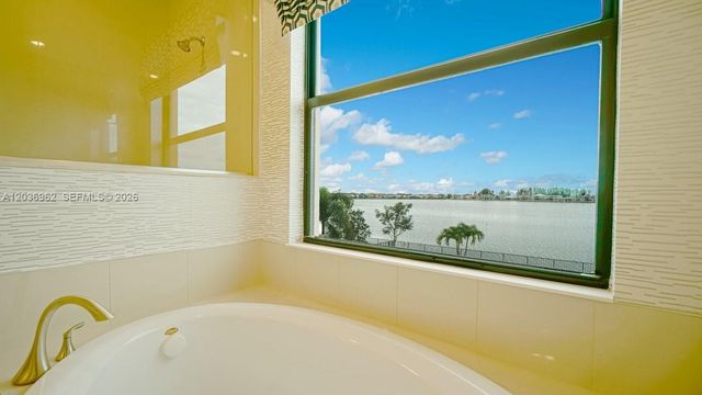 8725 Parkland Bay Drive, Parkland, FL 33076
