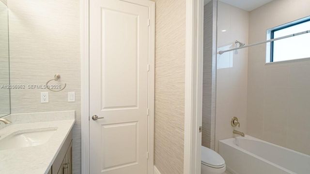 8725 Parkland Bay Drive, Parkland, FL 33076