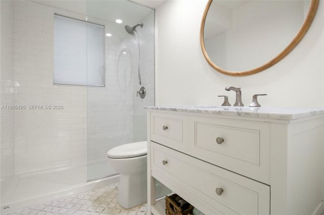 2200 Diana Dr 205, Hallandale Beach, FL 33009