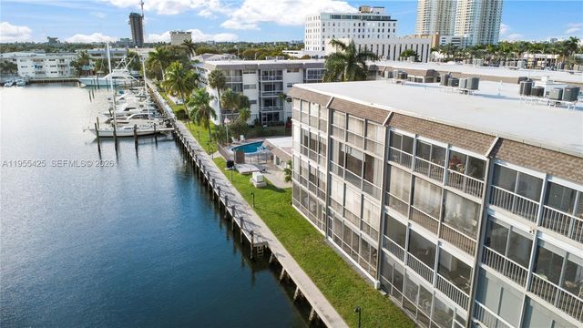 2200 Diana Dr 205, Hallandale Beach, FL 33009