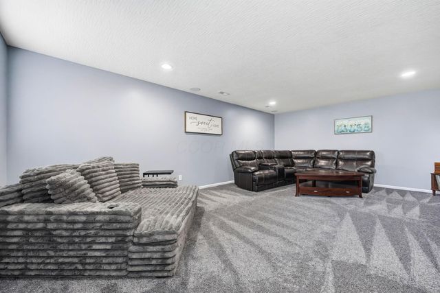 1926 Sulton Court, Grove City, OH 43123