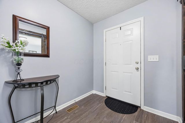 1926 Sulton Court, Grove City, OH 43123