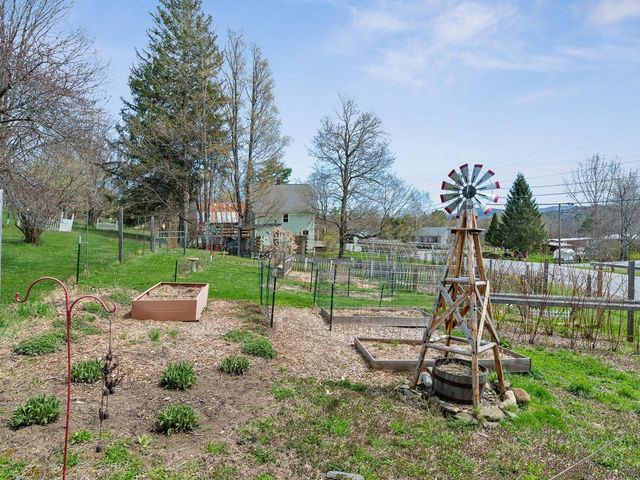 89 Richardson Road, Barre Town, VT 05641
