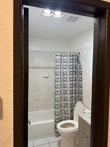 429 NW 15th Avenue, Fort Lauderdale, FL 33311