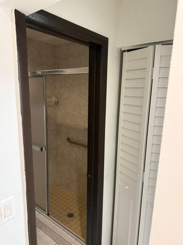 429 NW 15th Avenue, Fort Lauderdale, FL 33311