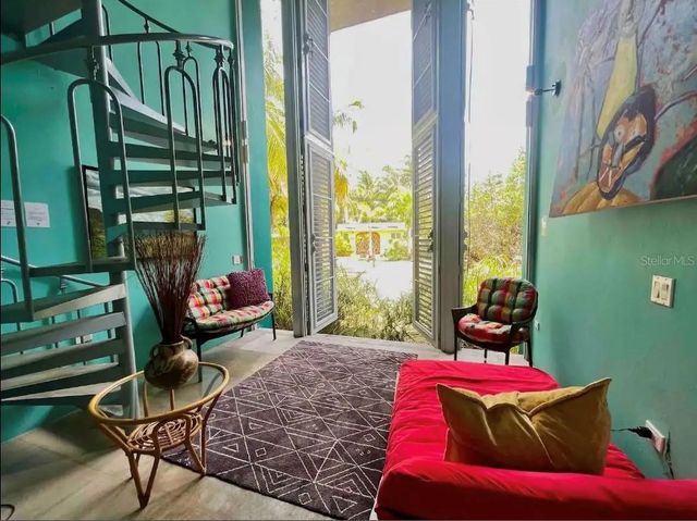 299 BRAVOS DE BOSTON, Vieques, PR 00765