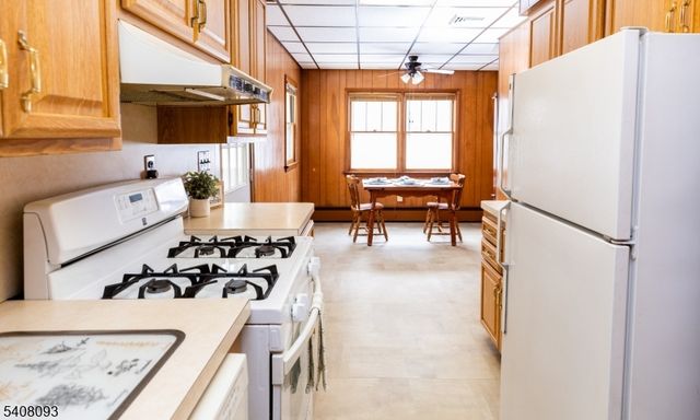 12 Rockaway Ave, Rockaway Boro, NJ 07866