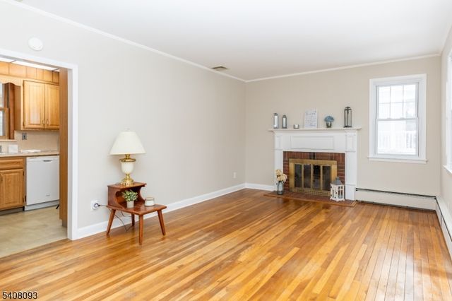 12 Rockaway Ave, Rockaway Boro, NJ 07866