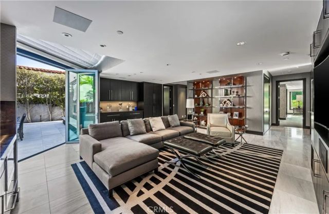 711 Gull, Laguna Beach, CA 92651