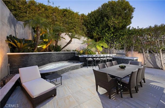 711 Gull, Laguna Beach, CA 92651