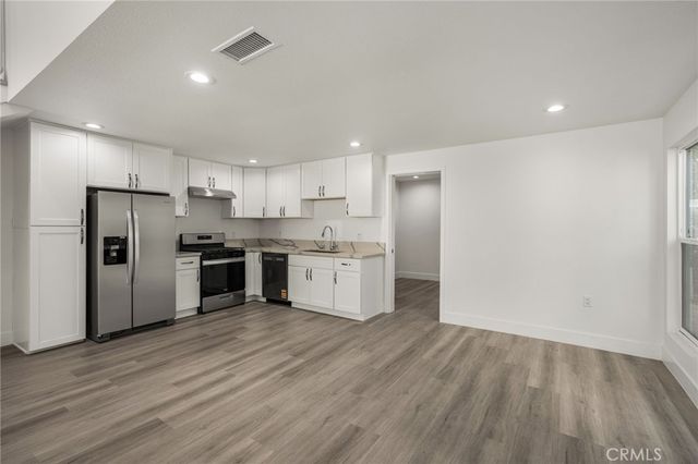 4981 Pearce A, Huntington Beach, CA 92649