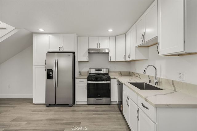 4981 Pearce A, Huntington Beach, CA 92649