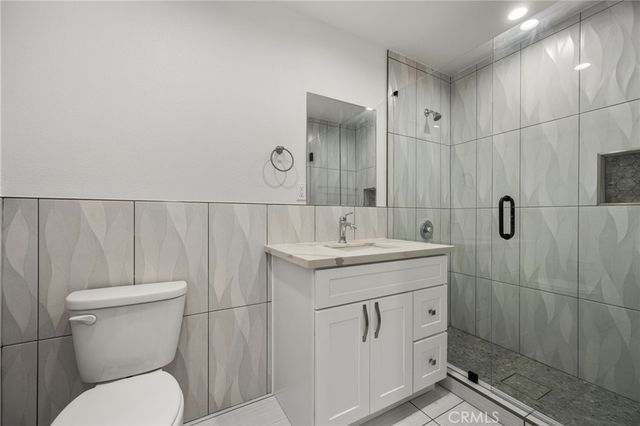 4981 Pearce A, Huntington Beach, CA 92649