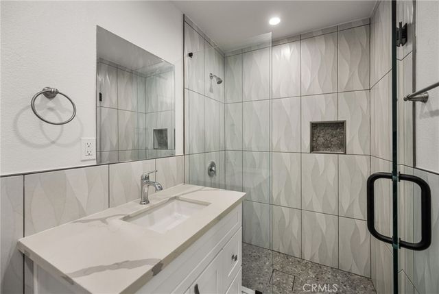 4981 Pearce A, Huntington Beach, CA 92649