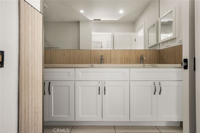 4981 Pearce A, Huntington Beach, CA 92649