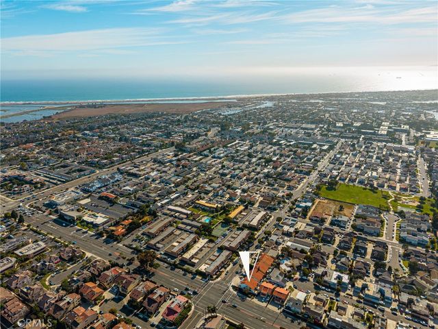 4981 Pearce A, Huntington Beach, CA 92649