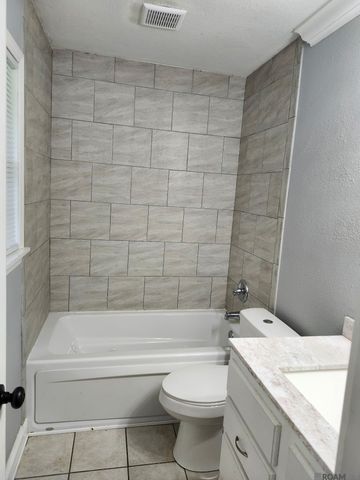 14124 Blairstown Dr, Baker, LA 70714