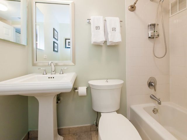 2140 N LINCOLN Avenue 5103, Chicago, IL 60614