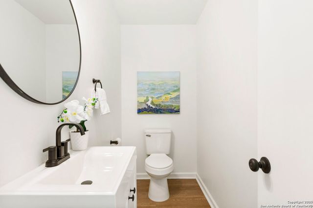 242 Yosemite, San Antonio, TX 78232