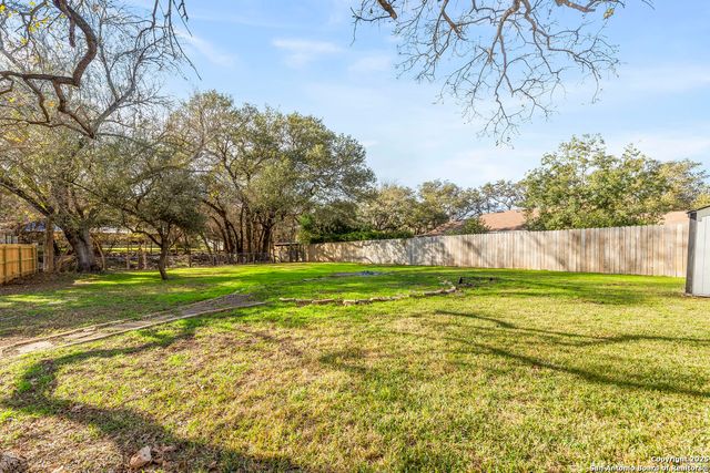 242 Yosemite, San Antonio, TX 78232