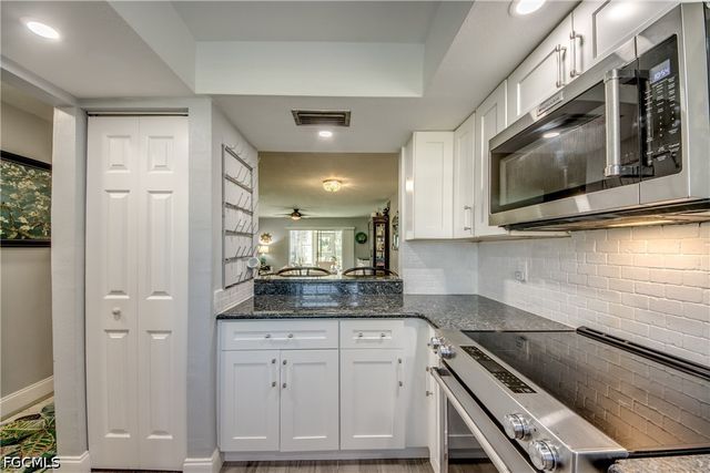 7050 Nantucket CIR 1, North Fort Myers, FL 33917