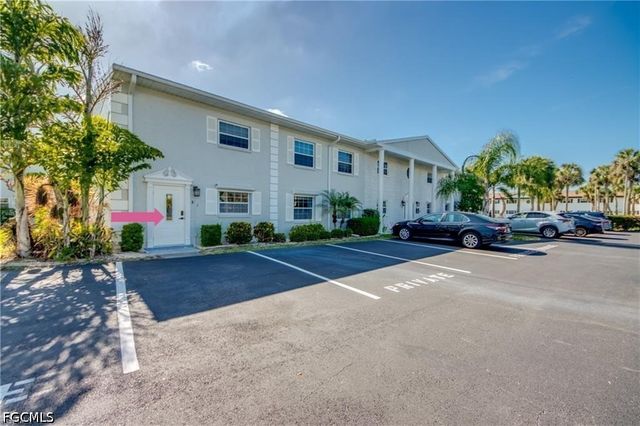 7050 Nantucket CIR 1, North Fort Myers, FL 33917