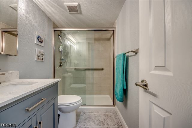 7050 Nantucket CIR 1, North Fort Myers, FL 33917