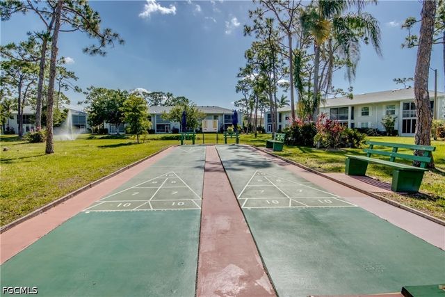 7050 Nantucket CIR 1, North Fort Myers, FL 33917